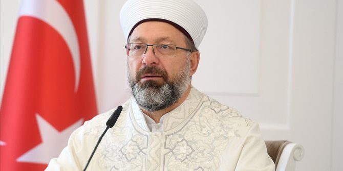 Diyanet İşleri Başkanı Erbaş: Bütün engelli kardeşlerimizin her zaman yanınızdayız