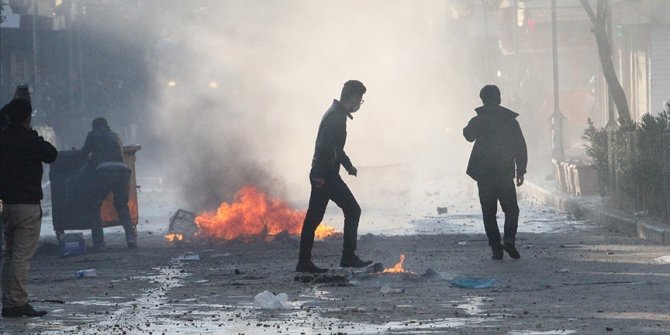 Süleymaniye'de güvenlik güçleri göstericilere müdahale etti