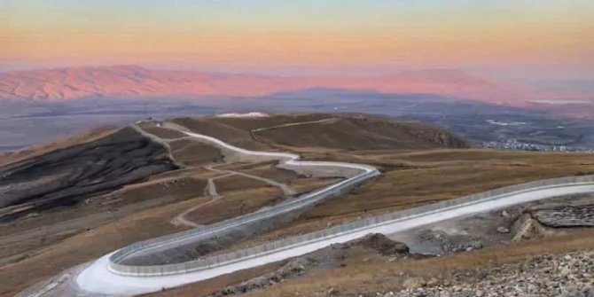 Bakan Soylu duyurdu: Sınıra 81 kilometre duvar tamamlandı