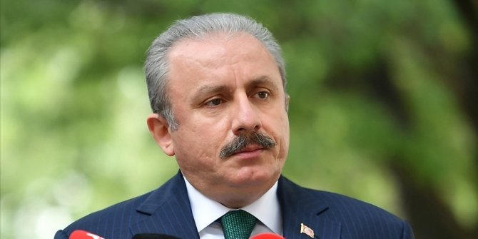 Şentop: Yukarı Karabağ'ı devlet olarak tanıma kararı alan bir parlamento ancak Fransız masallarında yer bulabilir