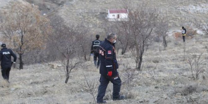 Ankara'da dağlık arazide kesik insana ait kafatası bulundu