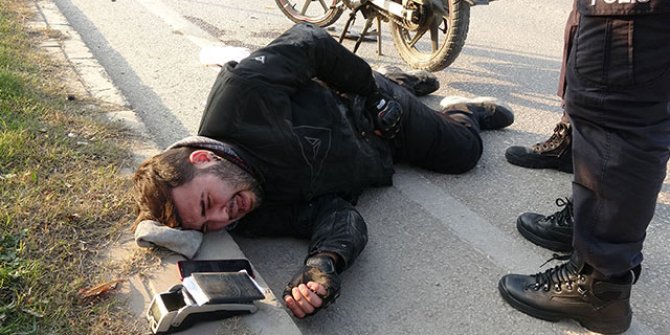 Kazada yaralanan motosiklet sürücüsü, ismi birkaç kez yanlış söylenince ağladı