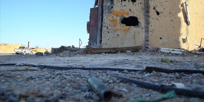 Hafter milisleri Libya ordusuna ait karargaha saldırdı