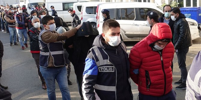 İzmir'de suç örgütüne yönelik operasyonda 26 kişi tutuklandı