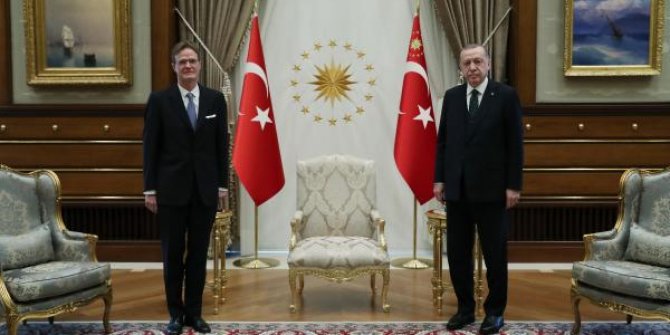 AB Türkiye Delegasyonu Başkanı ve Sudan Büyükelçisi, Erdoğan’a güven mektuplarını sundu