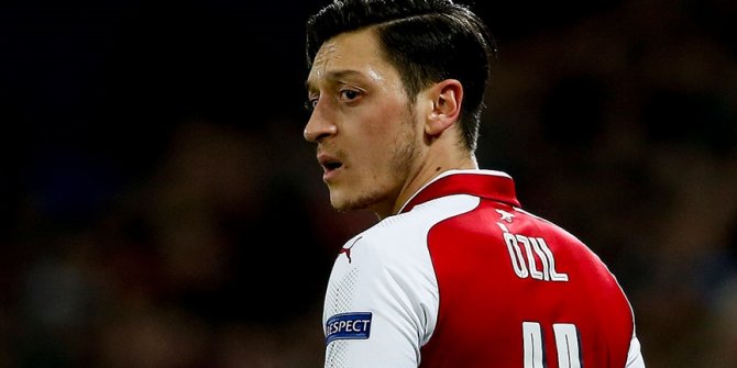 Freddie Ljungberg: Arsenal, Mesut Özil'in yaratıcılığından yoksun kaldığı için bocalıyor