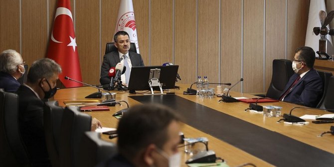Bakan Pakdemirli: Kuvvetli meteorolojik hadiseleri SMS ile arıcılarımıza ulaştıracağız