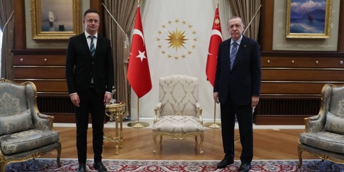 Cumhurbaşkanı Erdoğan, Macaristan Dışişleri ve Dış Ticaret Bakanı Szıjjarto'yu kabul etti
