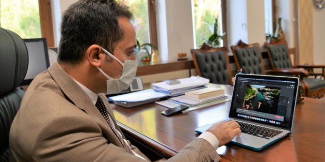 Bilecik Valisi Şentürk 'Geleneksel Mostar Köprüsü atlayışları'nı seçti