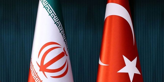 İran Meclisi Başkanlık Heyeti Sözcüsü Ferhengi: İran ve Türkiye bölgede çok güçlü komşulardır