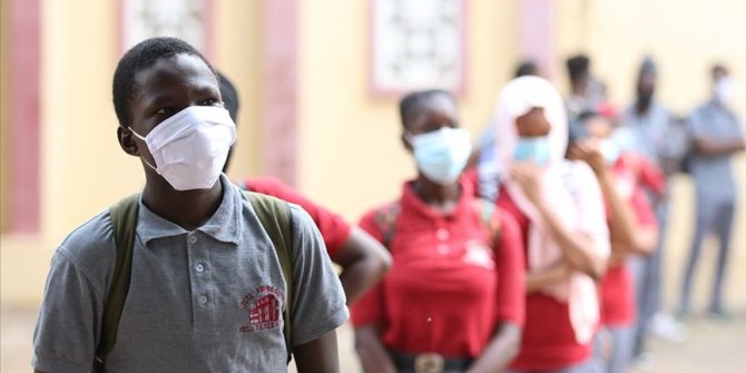 Afrika kıtasında Kovid-19 vaka sayısı 2 milyon 400 bini aştı