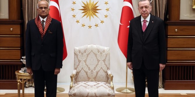 Bangladeş Büyükelçisi Mannan, Cumhurbaşkanı Erdoğan'a güven mektubu sundu
