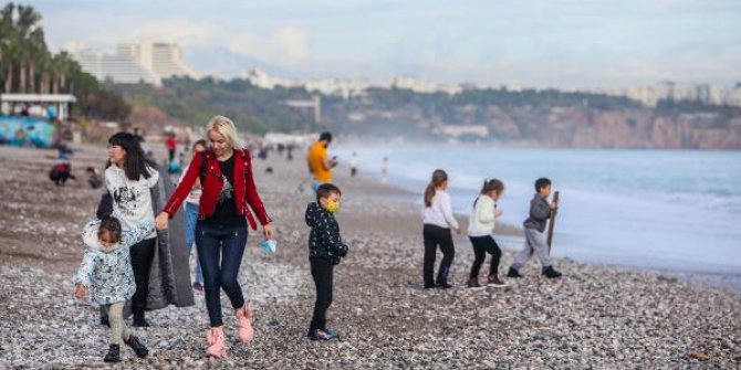 Antalya'da dün sel bugün güneş