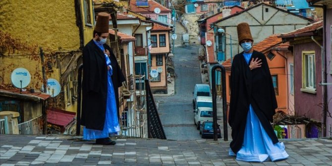 Rengarenk Afyon Konakları 'sema' gösterisiyle Mevlevilik atmosferine büründü