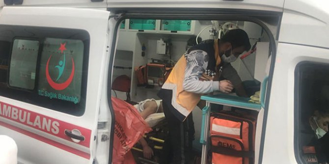 Esenyurt'ta bir kişi börek aldığı sırada bıçaklandı