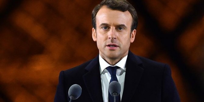 Emmanuel Macron koronavirüse yakalandı!