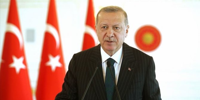 Cumhurbaşkanı Erdoğan: Diline, ırkına, dinine bakmadan tüm insanlara yardım elimizi uzatıyoruz
