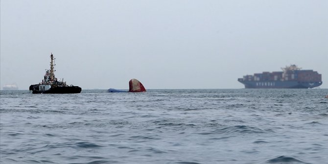 Vietnam kıyılarında kargo gemisi battı: 15 kişi kayıp