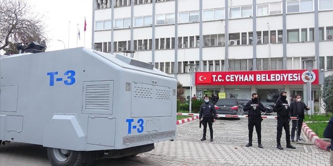 Adana'nın Ceyhan ilçesinde rüşvet operasyonu: Çok sayıda gözaltı var