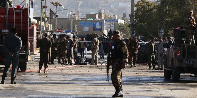 Kabil'de milletvekilinin konvoyuna bombalı saldırı: 8 ölü