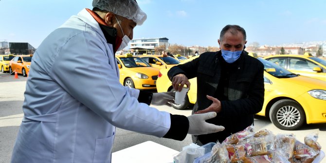 Büyükşehir Belediyesi, esnafa desteğini sürdürüyor