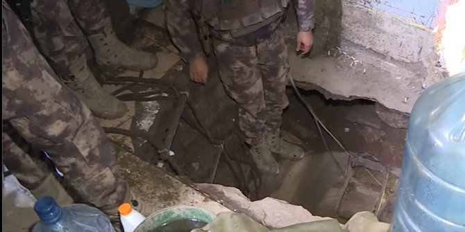 İstanbul'da uyuşturucu operasyonunda 30 metre derinliğinde tünel bulundu