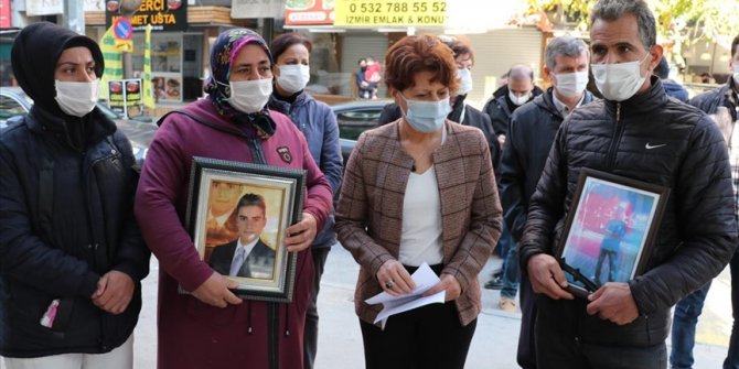 HDP İzmir İl Başkanlığı önündeki 'evlat nöbeti' devam ediyor