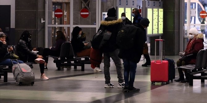ABD, İngiltere'den gelen tüm yolculara negatif Kovid-19 testi şartı getirdi