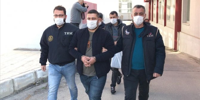 Adana merkezli 3 ildeki PKK/KCK operasyonunda yakalanan 5 zanlıdan 3'ü tutuklandı