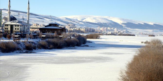 Doğu Anadolu'da dondurucu soğuklar etkisini sürdürüyor