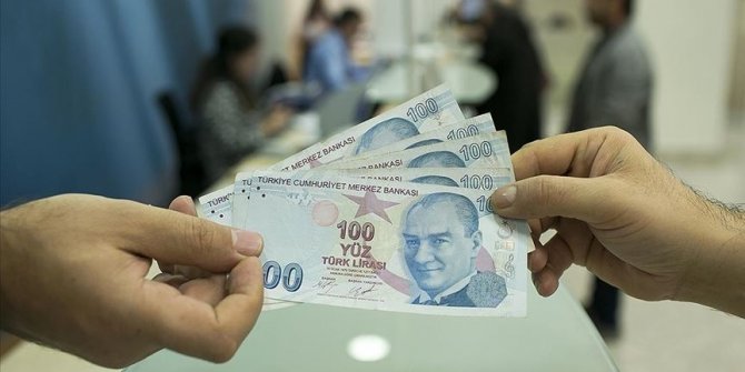 İlk defa burs-kredi alacak öğrencilerin ödemeleri başlıyor