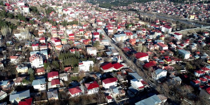 Kışın 700 kişinin yaşadığı yaylada, salgın nedeniyle nüfus 15 kat arttı