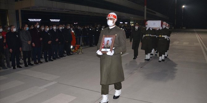 Hakkari'de çığ düşmesi sonucu şehit olan askerin cenazesi Kahramanmaraş'a getirildi