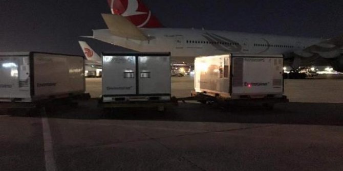 Türkiye'ye gelen koronavirüs aşısı Pekin Havalimanı'ndan böyle yola çıktı