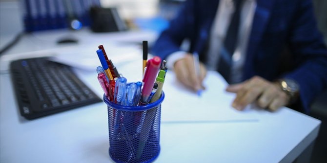 KİT'lerde çalışan sözleşmeli personelin ücretleri belirlendi