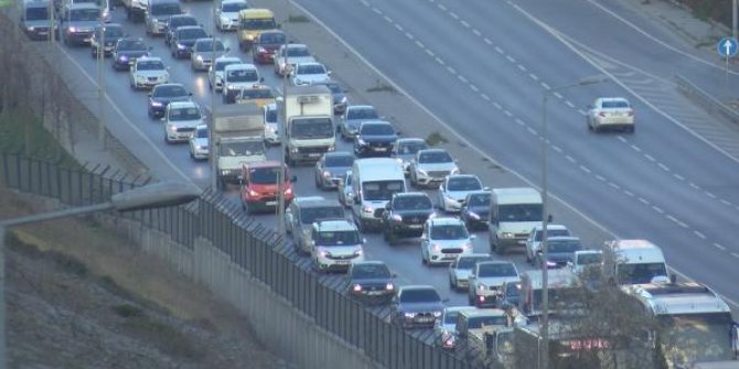 İstanbul'da trafik yoğunluğu yüzde 71