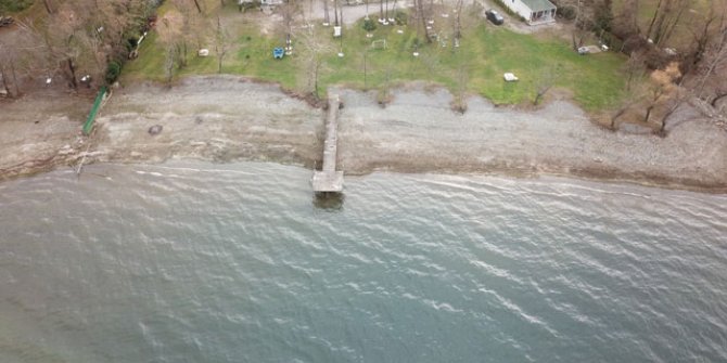 Sapanca Gölü'nde su seviyesi düştü, rıhtımlar ortada kaldı