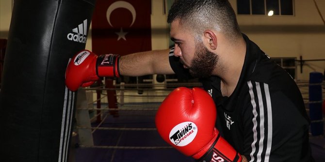 Gurbetçi boksör yumruğunu Türkiye için sallayacak