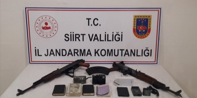 Siirt kırsalında PKK'lı teröristlere ait silah ve mühimmat ele geçirildi