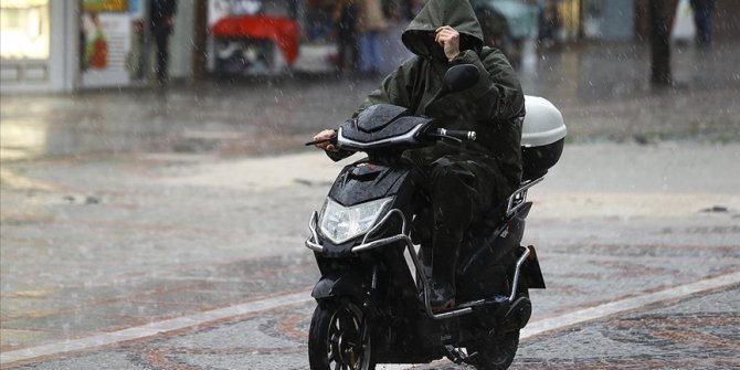 Meteoroloji'den Kıyı Ege için sağanak uyarısı