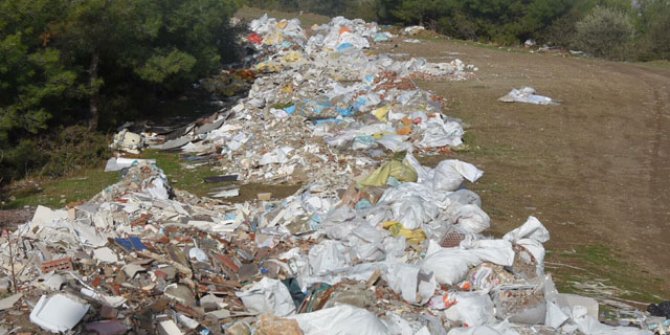 İzmir'in akciğerleri atık sahasına döndü