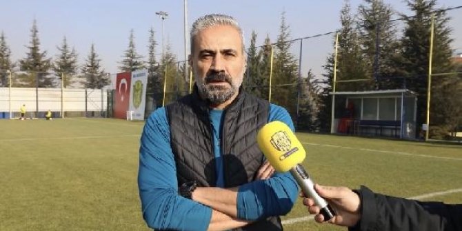 Ankaragücü teknik direktörü ve futbolculardan taraftara yeni yıl mesajı