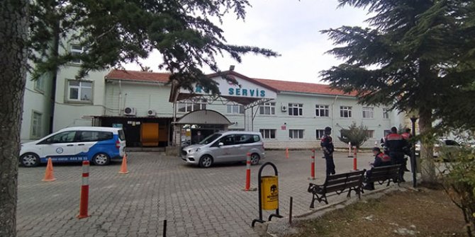 Husumetlilerinin evini basıp, 4 kişiyi vurdular