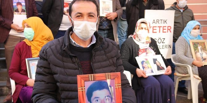 Diyarbakır annelerinin oturma eylemine bir aile daha katıldı