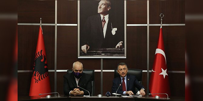 Fuat Oktay, Arnavutluk Başbakanı ile SSB'yi ziyaret etti