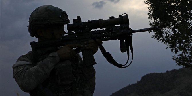 Barış Pınarı bölgesinden kaçmaya çalışan 8 PKK/YPG’li terörist etkisiz hale getirildi