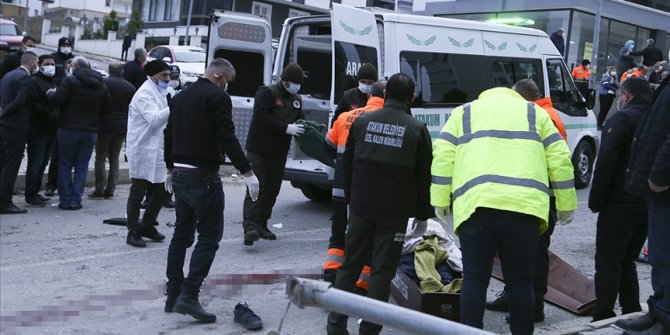 Samsun'da belediye işçilerini taşıyan servis midibüsü devrildi: 2 ölü, 16 yaralı