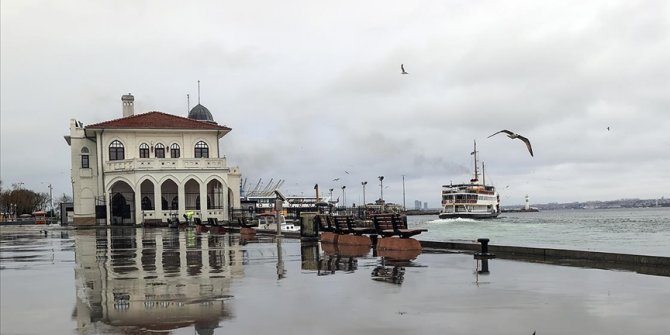 İstanbul sokaklarında kısıtlama sessizliği hakim