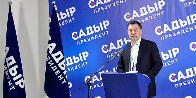 Kırgızistan'da devlet başkanlığı yarışının galibi 'Sadır Caparov'