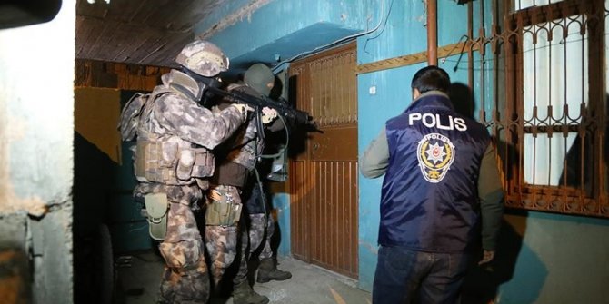 İstanbul merkezli 33 ilde FETÖ'nün TSK yapılanmasına yönelik operasyon